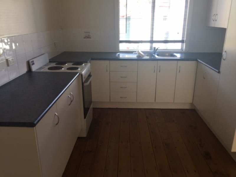 250 Noel Street, Berserker QLD 4701